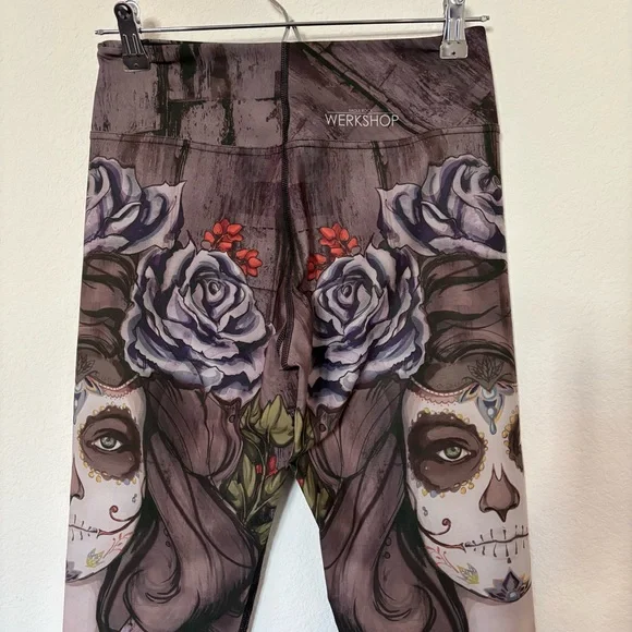 Eagle Rock Werkshop Size M Compression Dark Sugar Skull Face Triathlon - Picture 6 of 8